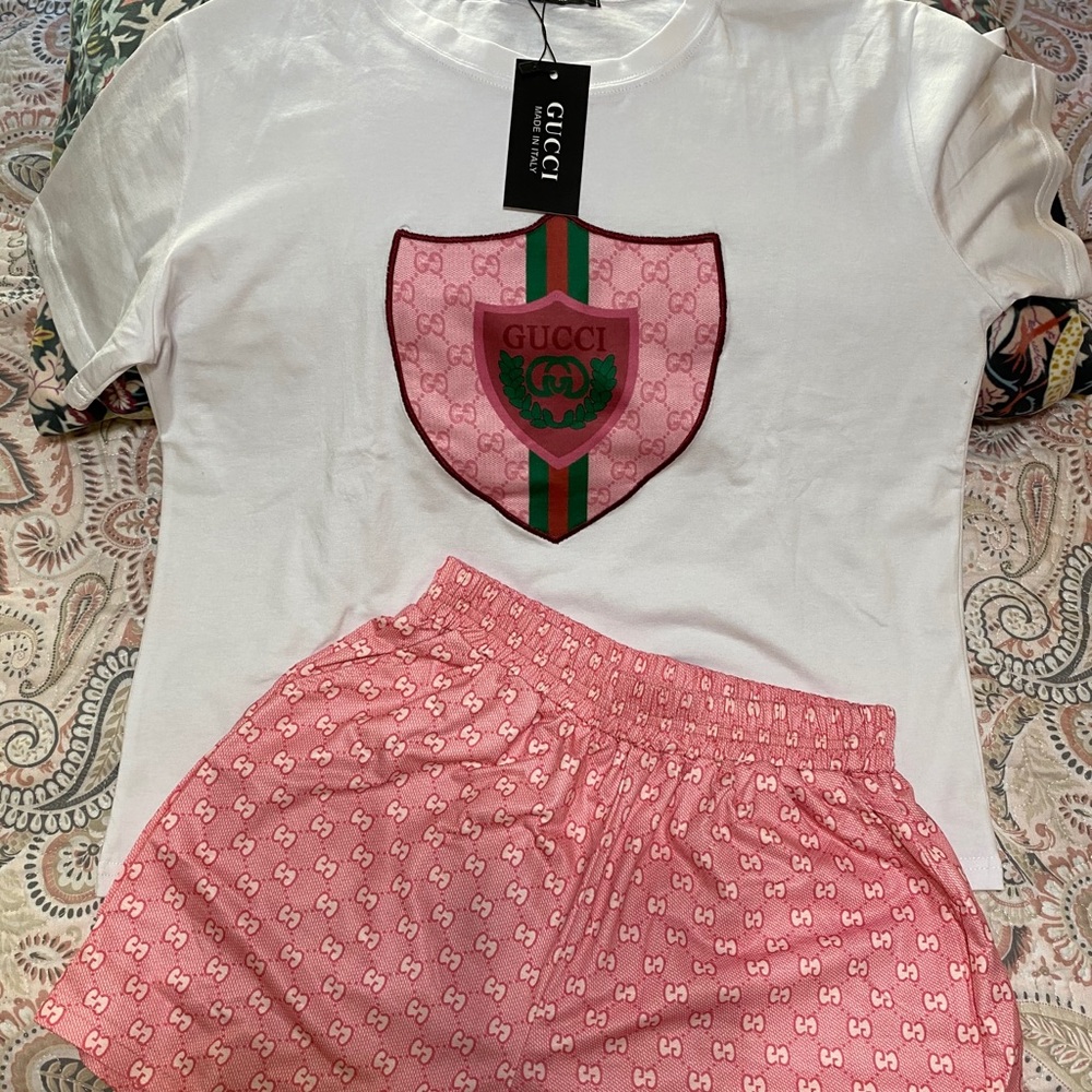 Overrun Gucci Sleepwear